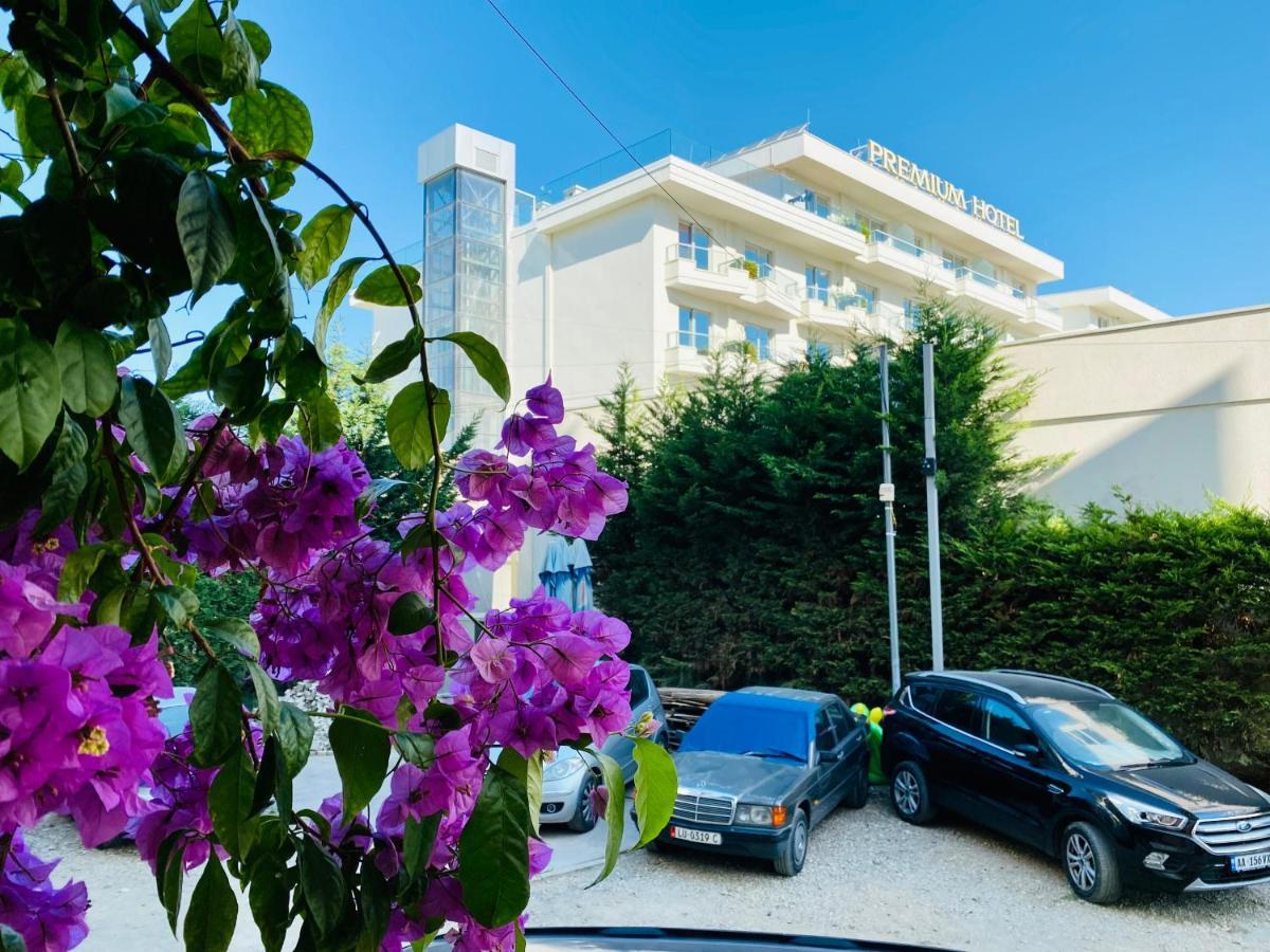 Lux Golem (Tirana)